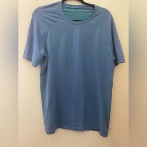 Men’s Lululemon Athletic Work Out T Shirt. Size Large Teal